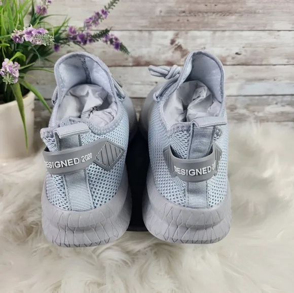NWOT, Designed 2020, Grey Unisex sneakers, EU 42, women's 10.5/ men's 8.5