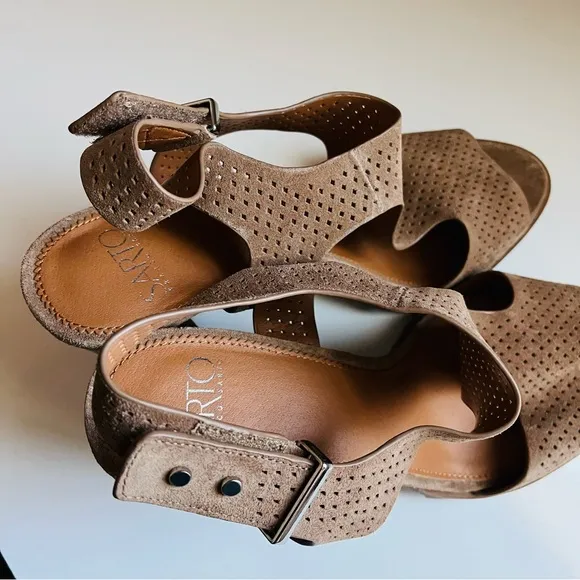 NWOT Franco Sarto Allister 2 Perforated Suede Leather Lug Sole Heeled Sandals