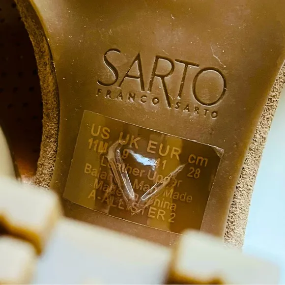 NWOT Franco Sarto Allister 2 Perforated Suede Leather Lug Sole Heeled Sandals