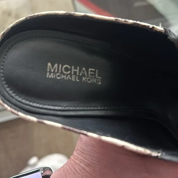 NWOT Michael Michael Kors Sandals