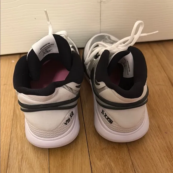 NWOT Nike Kyrie 8 black/white sneakers size 5Y