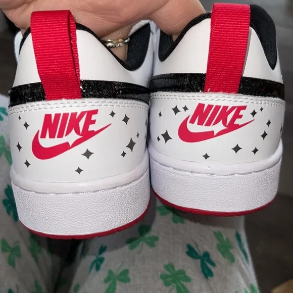 NWOT Nike Sneakers. YOUTH size 7
