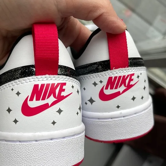 NWOT Nike Sneakers. YOUTH size 7