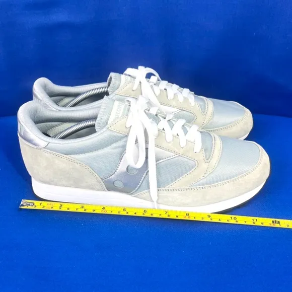 •NWOT |•SAUCONY•| Brand New Gery Unisex Sneakers