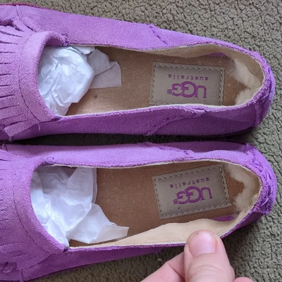 NWOT UGG Purple Suede Loafers size 4  🥿 Super soft and ADORABLE!!!🥿