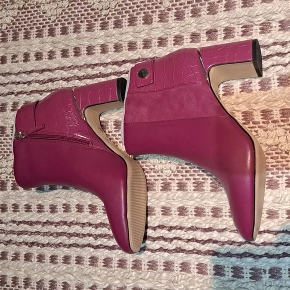 NWOT WHBM pink heel 9M boots, $195.00