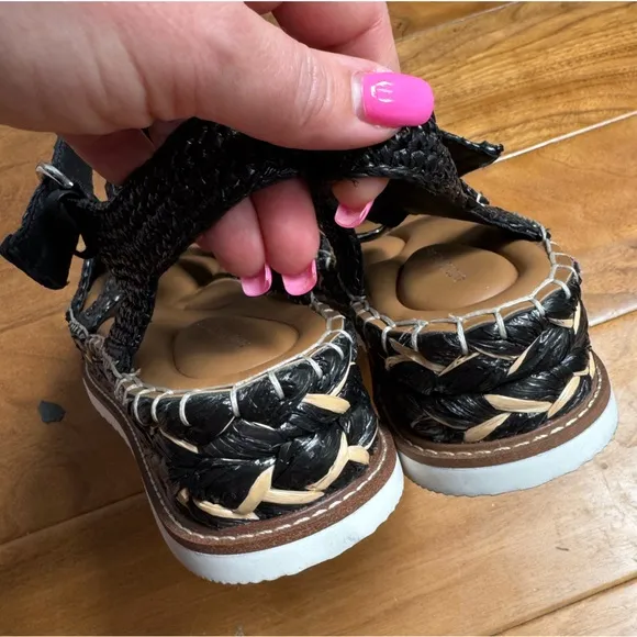 NWT Antonio Melani Carolie Espadrille Platform Wedge Fisherman Sandals Black