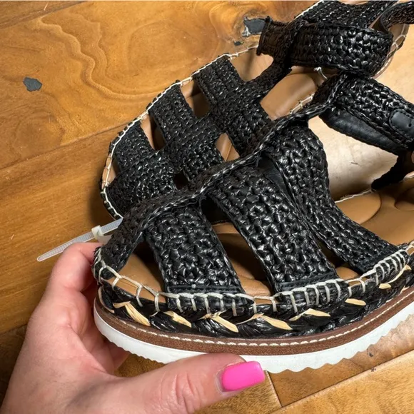 NWT Antonio Melani Carolie Espadrille Platform Wedge Fisherman Sandals Black