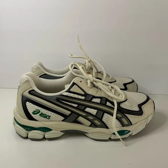 NWT Asics Unisex Gel-NYC 2055 Sneakers Size 8.5
