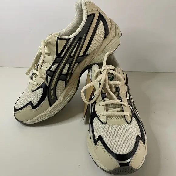 NWT Asics Unisex Gel-NYC 2055 Sneakers Size 8.5