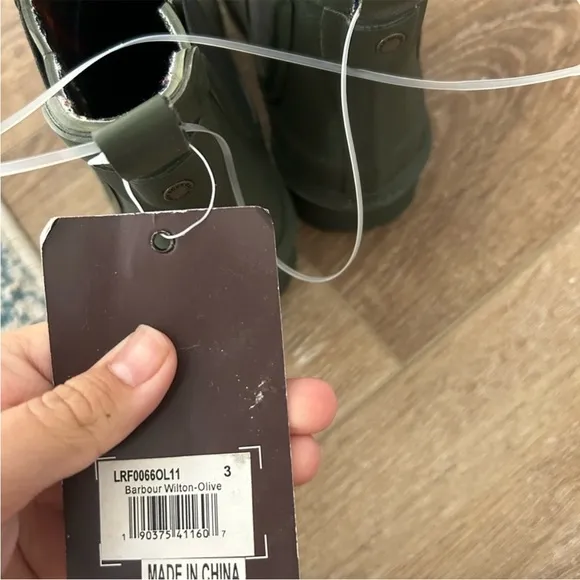 NWT Barbour boots
