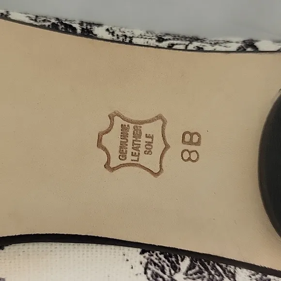 NWT black/white toilet fabric shoes sz 8 from Talbots, leather soles