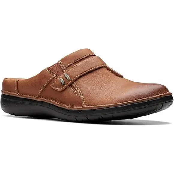 NWT Clarks Unisex Un Loop Ease Sneaker, Dark Tan -Size 8 US Women