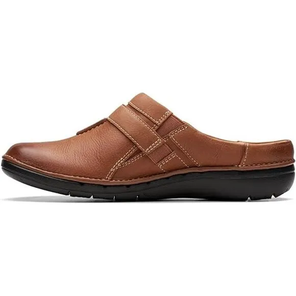 NWT Clarks Unisex Un Loop Ease Sneaker, Dark Tan -Size 8 US Women