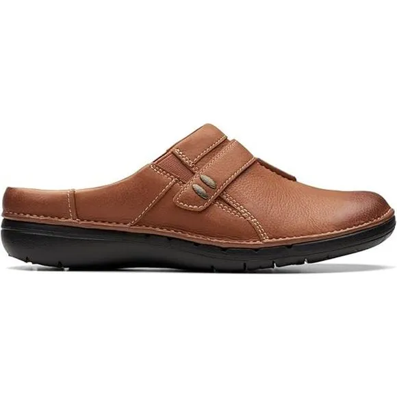 NWT Clarks Unisex Un Loop Ease Sneaker, Dark Tan -Size 8 US Women