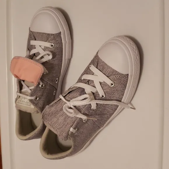 NWT Converse , double tongue sneakers, two-tone