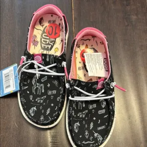 NWT Hey Dude Kids Unicorn Black Shoes! Comfy slip ons!