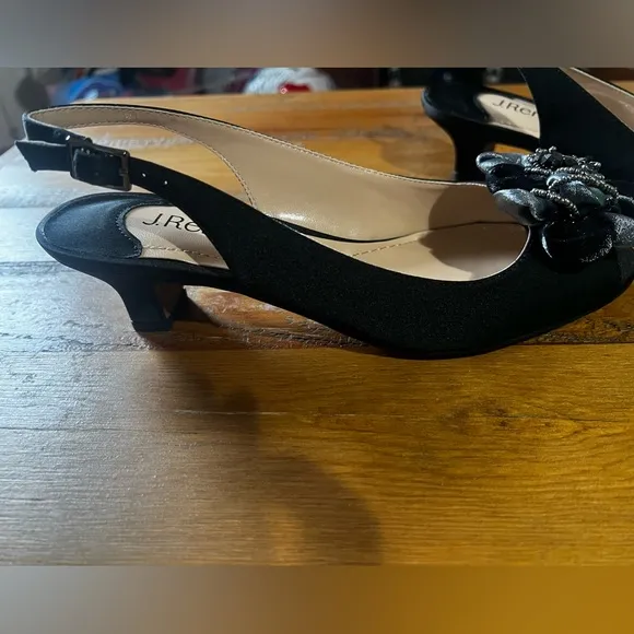NWT J. Renee Heels
