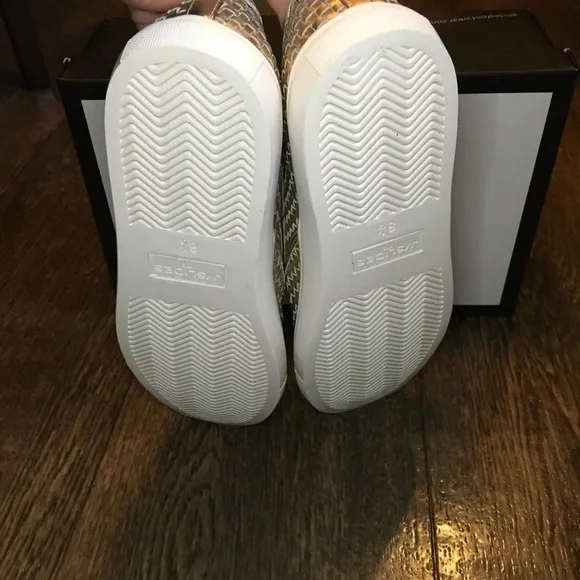 NWT J/Slides NYC Gold Calina Woven Slip On Shoes Size 6