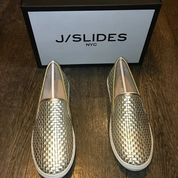 NWT J/Slides NYC Gold Calina Woven Slip On Shoes Size 6