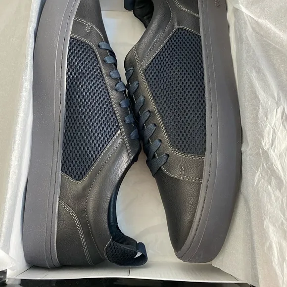 NWT Madden Mens navy lace up Avore 57813 sneakers size 13