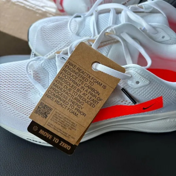 NWT Nike Pegasus 41 PQ White Hyper Crimson Pale Ivory HF4300-100 WMNS 11 Men 9.5