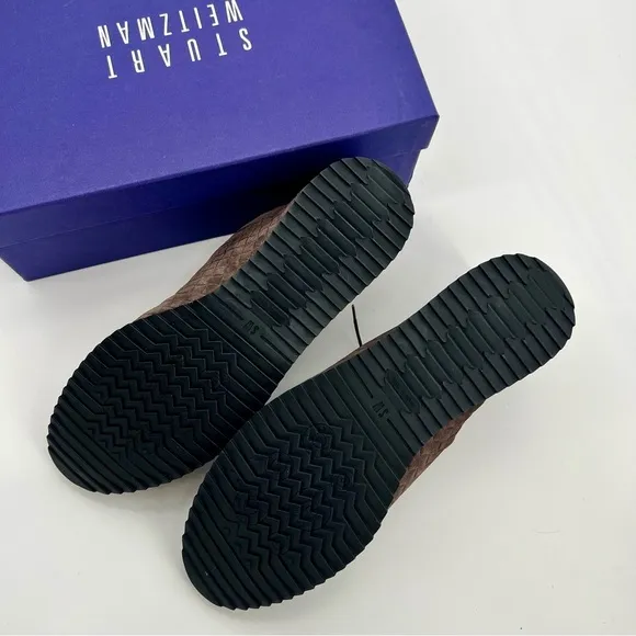 NWT Stuart Weitzman Relay Quilted Suede Sneakers Lead Brown Globe Shoes 8.5 N