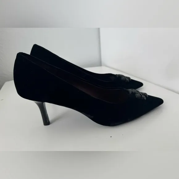 NWT Tory Burch Suede leather shoes size 6 1/2