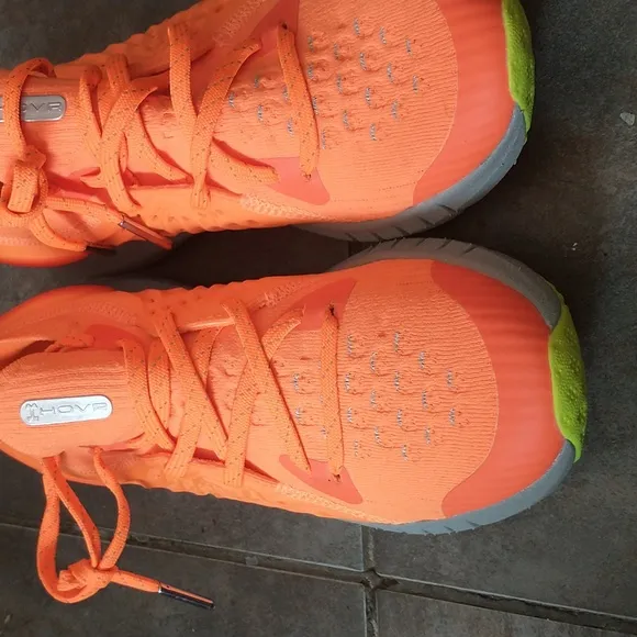 Nwt, Unisex Sneakers