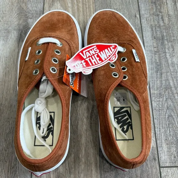 NWT Vans Unisex Authentic Lace-Up Sneakers in Brown Suede
