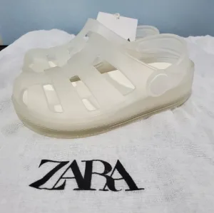 NWT Zara Kids Clear Jelly Fisherman Sandals for girls boys US sz 7 EU sz 23 HTF