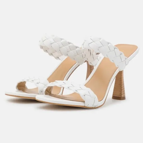 NWT/NIB! - MICHAEL KORS ‘Clara’ Braided Sandals