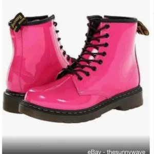 NWTS DR MARTENS BRIGHT PINK BOOTS