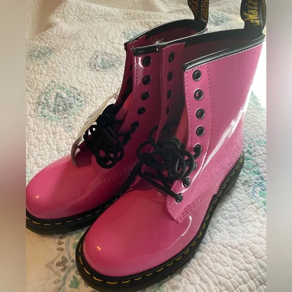 NWTS DR MARTENS BRIGHT PINK BOOTS