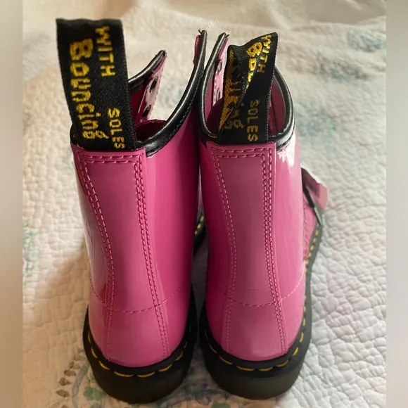 NWTS DR MARTENS BRIGHT PINK BOOTS