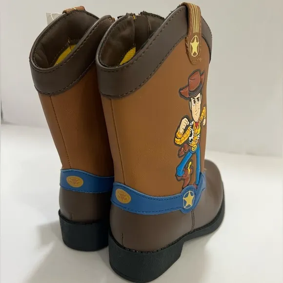 NWT🦖TOY STORY ⭐️WOODY 🤠KIDS BOOTS🐄 size 9