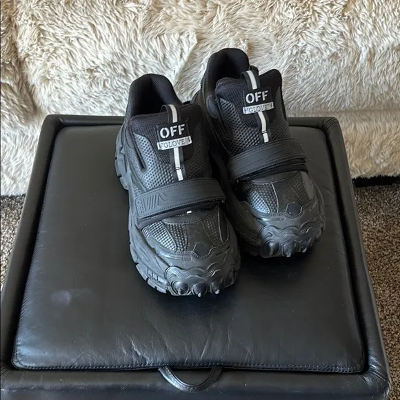 Off-White Black Sneakers