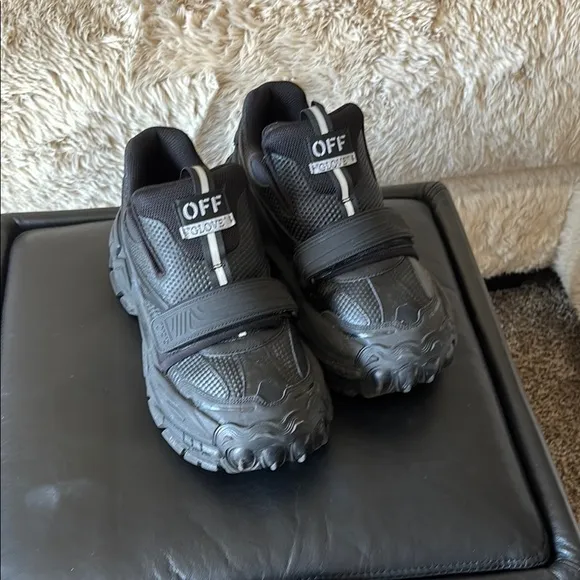 Off-White Black Sneakers