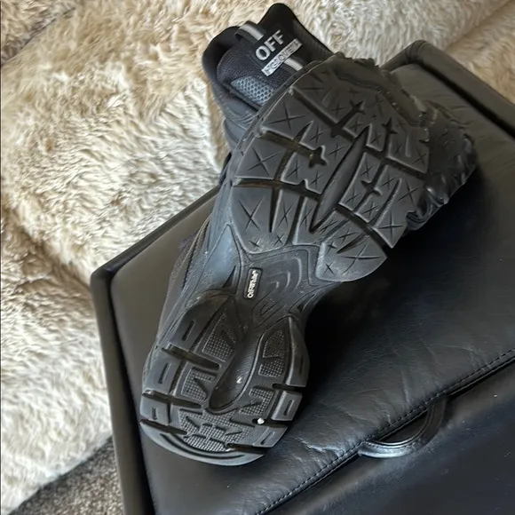 Off-White Black Sneakers