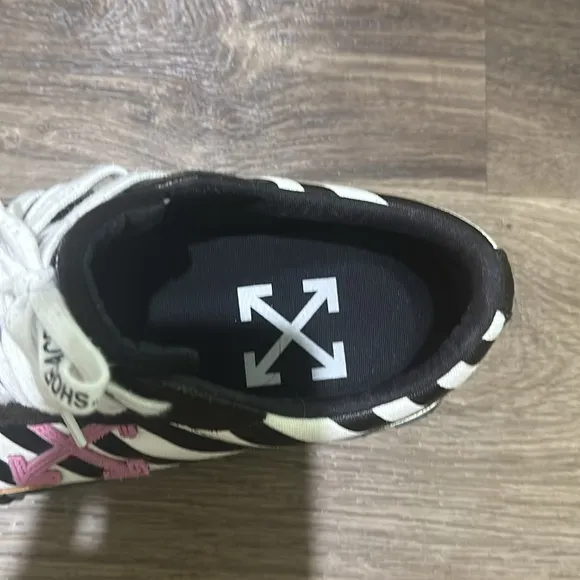 Off-White c/o Virgil Abloh Men’s Sneakers