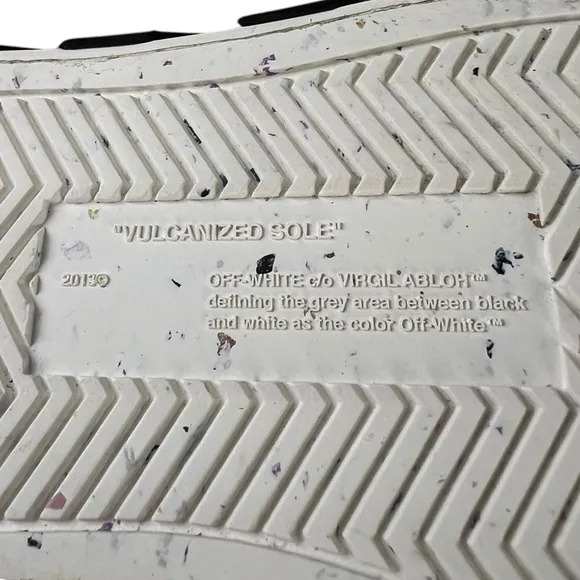 Off-White Unisex Kid's White Low Top Vulcanized Sneaker Shoe Sz EU 30 Boys Girls