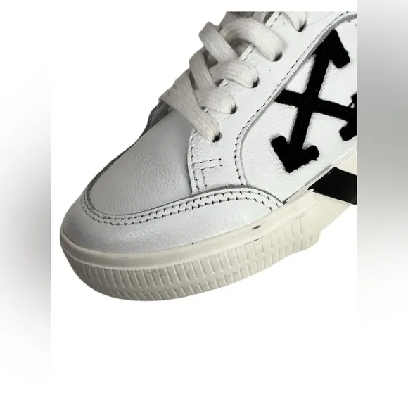 Off-White Unisex Kid's White Low Top Vulcanized Sneaker Shoe Sz EU 30 Boys Girls