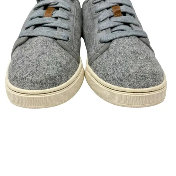 OLUKAI Gray Pehua LI HULU Sneakers Shoes Sz 8.5 Casual