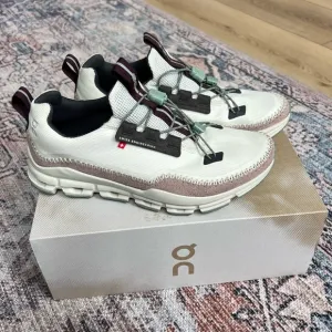 On Cloud Cloudaway Running Shoes Size 8