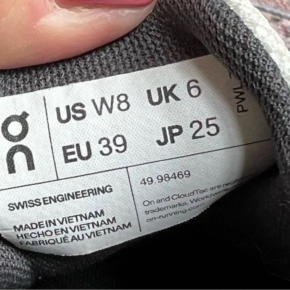 On Cloud Cloudaway Running Shoes Size 8