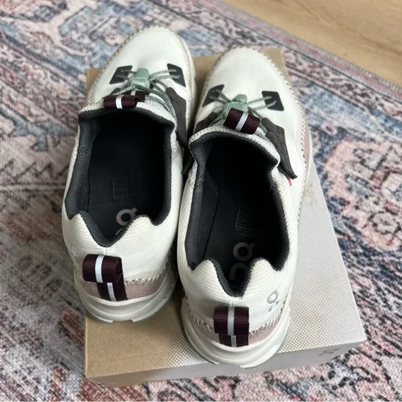 On Cloud Cloudaway Running Shoes Size 8