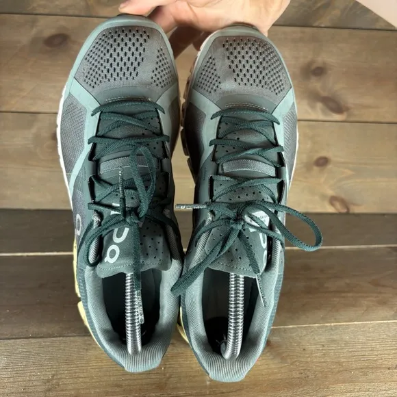 on cloud cloudflow womens size 9 shoes green athletic running sneakers