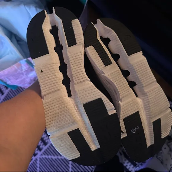 On Cloudnova Running Shoes Black Phantom/White size Womens 10