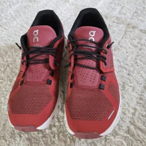 On Running Cloud 5 Women’s Running Shoes Size 7 Orange