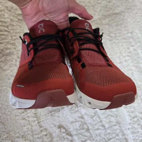 On Running Cloud 5 Women’s Running Shoes Size 7 Orange
